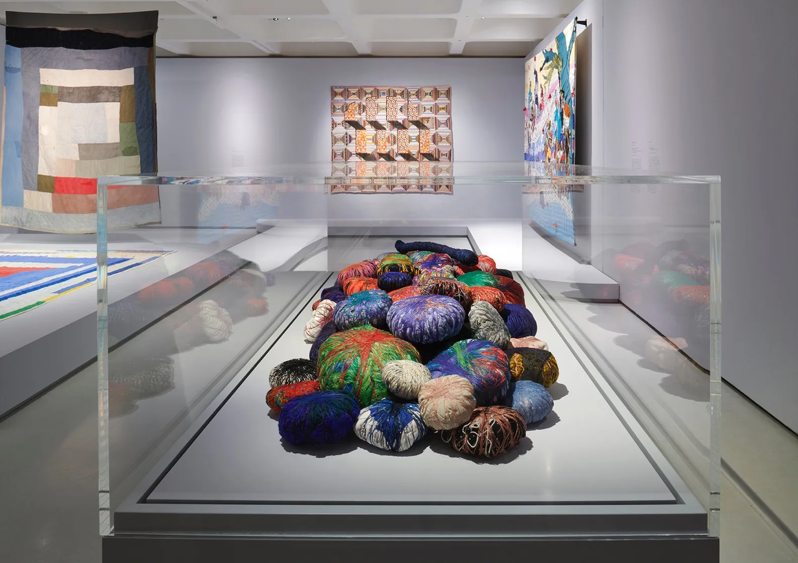 MASSIMODECARLO – Unravel: The Power and Politics of Textiles in Art
